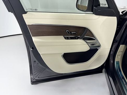 New 2026 Land Rover Range Rover Long Wheelbase SE AWD/4WD image 26