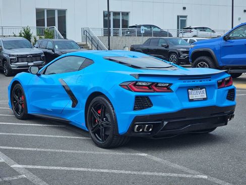 Used 2024 Chevrolet Corvette Stingray Coupe w/ 1LT RWD image 3