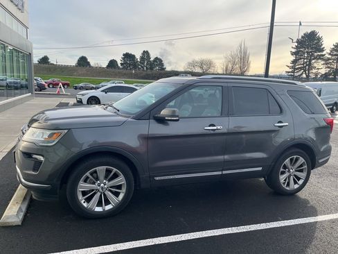 Used 2019 Ford Explorer Limited w/ Class III Trailer Tow Package image 18