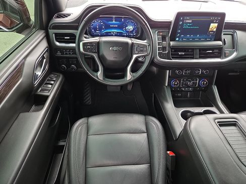Used 2023 Chevrolet Tahoe Z71 w/ Luxury Package AWD/4WD image 13