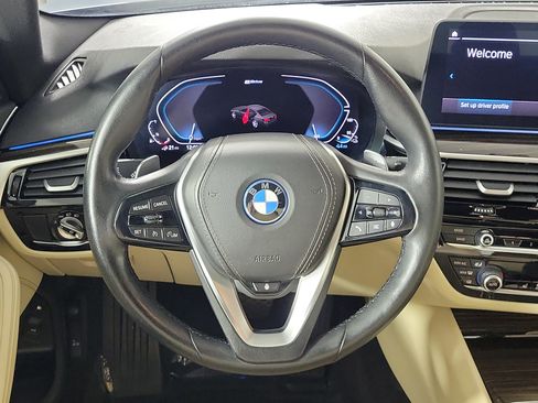 Certified 2023 BMW 530e xDrive w/ Convenience Package AWD/4WD image 12