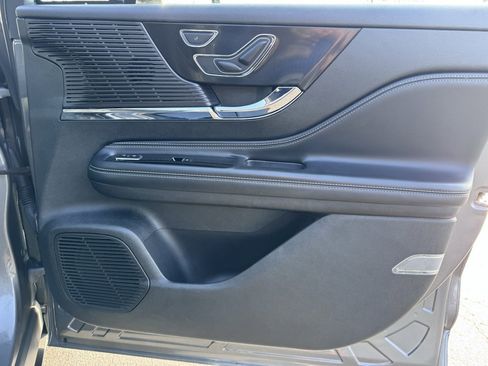 Used 2022 Lincoln Corsair FWD image 21