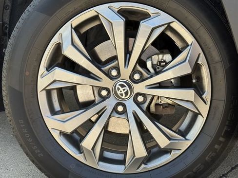 Certified 2023 Toyota RAV4 XLE Premium AWD/4WD image 9