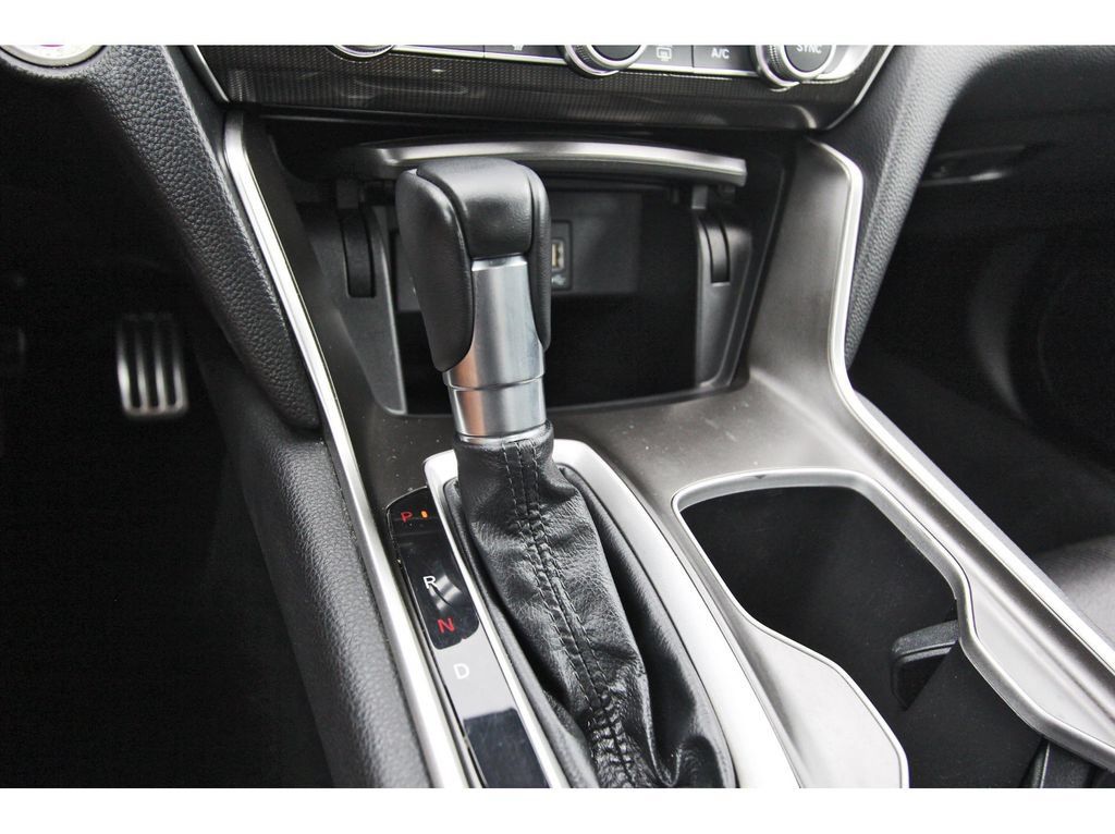Used 2018 Honda Accord Sport image 24