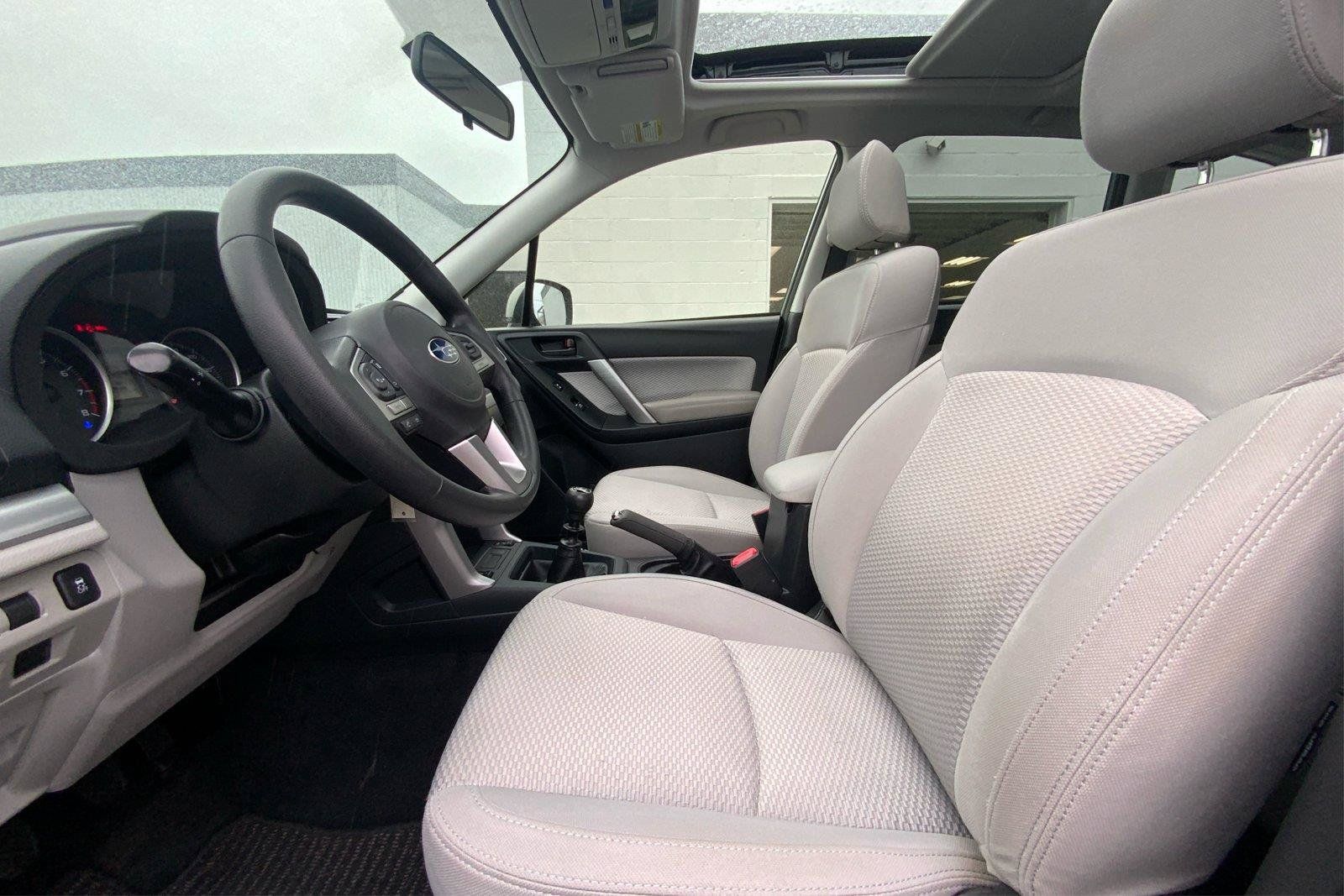 Used 2018 Subaru Forester 2.5i Premium AWD/4WD image 10