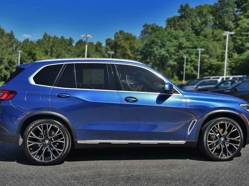 Used 2021 BMW X5 xDrive40i w/ Premium Package image 7