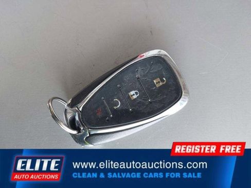 Used 2017 Chevrolet Volt LT w/ Comfort Package FWD image 21