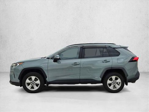 Used 2020 Toyota RAV4 XLE w/ Convenience Package AWD/4WD image 8