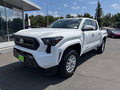 New 2025 Toyota Tacoma SR5 image 7