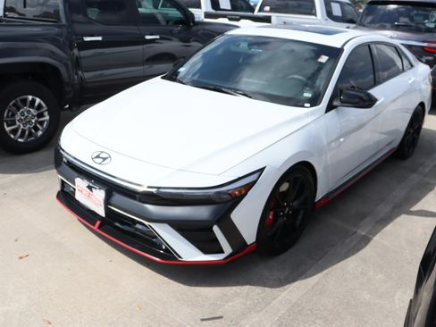 Used 2026 Hyundai Elantra N image 5