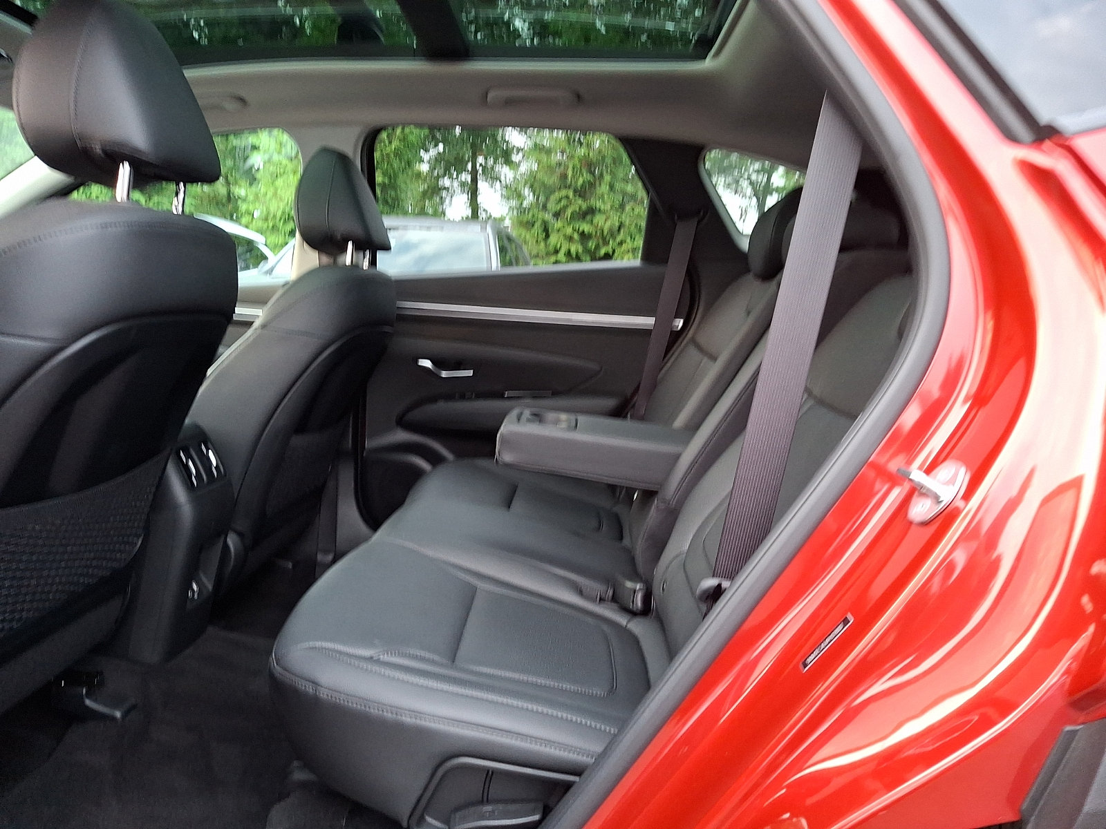 Certified 2023 Hyundai Tucson Limited AWD/4WD image 10