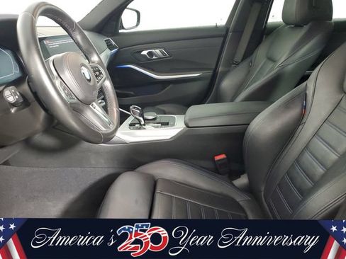 Used 2021 BMW 330i Sedan w/ M Sport Package RWD image 17