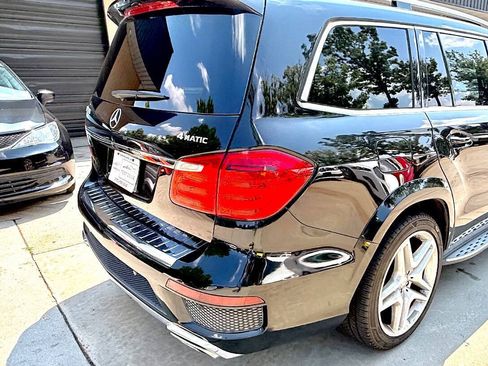 Used 2014 Mercedes-Benz GL 550 4MATIC image 15