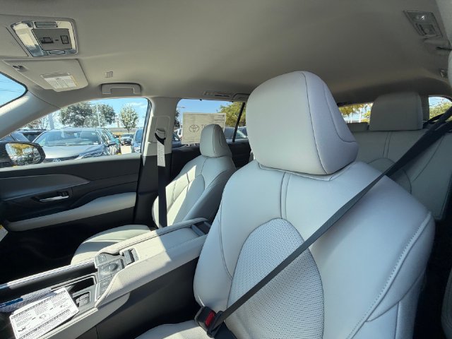 New 2026 Toyota Grand Highlander AWD image 9