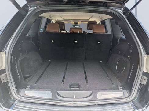 Used 2012 Jeep Grand Cherokee Overland Summit image 12