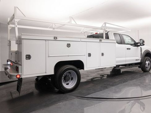 New 2026 Ford F450 XL w/ XL Chrome Package RWD image 8