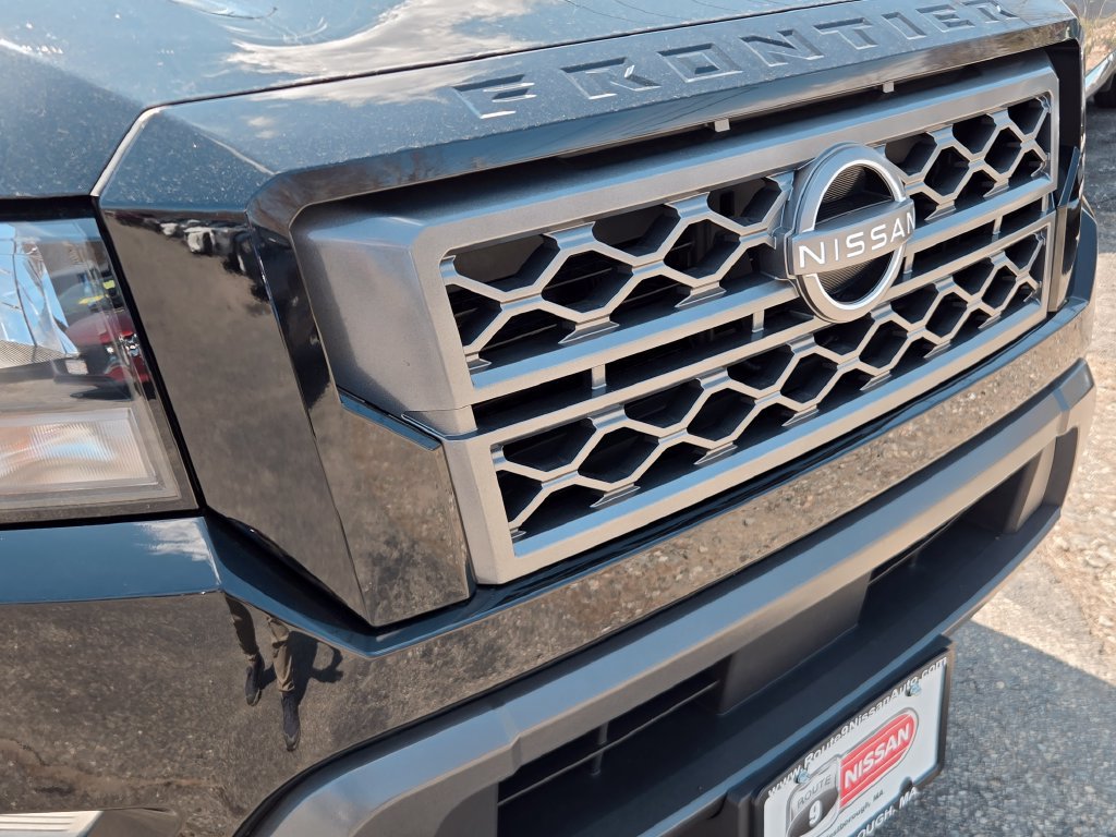 Certified 2023 Nissan Frontier SV w/ SV Convenience Package AWD/4WD image 5
