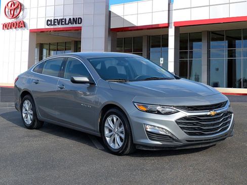 Used 2025 Chevrolet Malibu LT image 1
