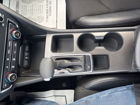 Used 2019 Kia Optima S image 13