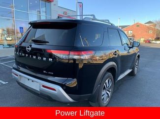 Used 2023 Nissan Pathfinder SL video 3