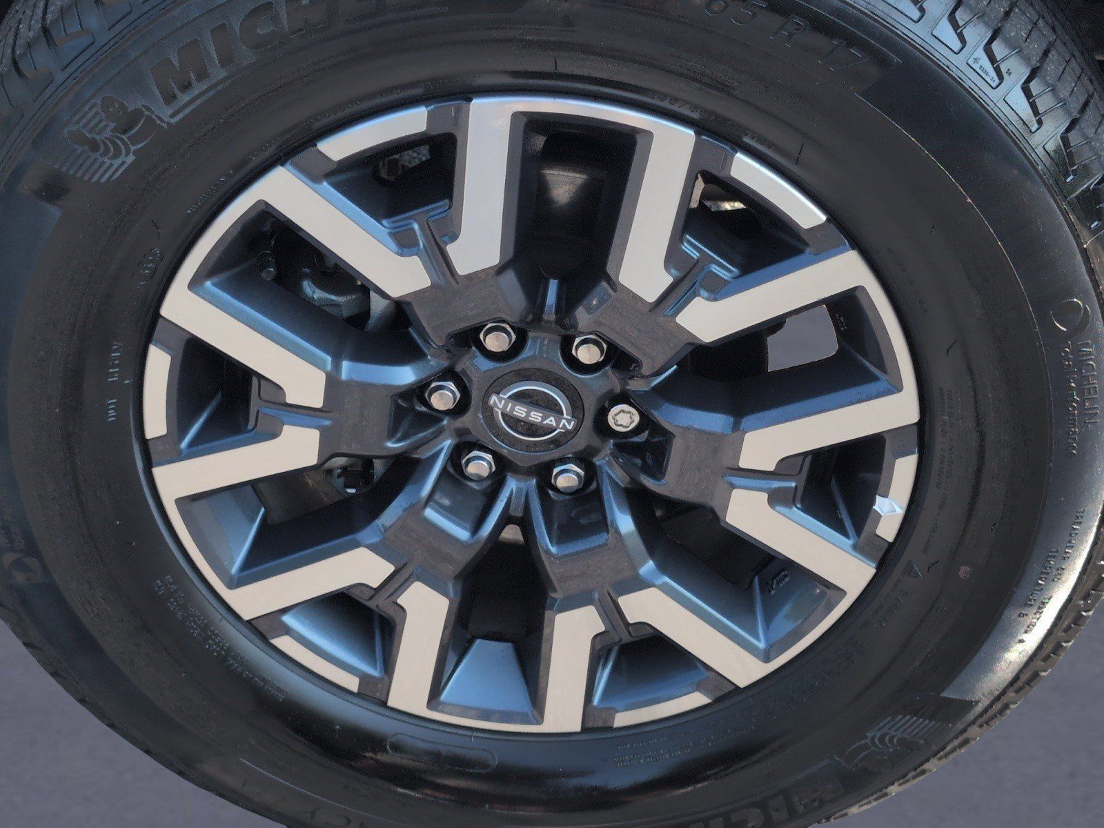 Used 2024 Nissan Frontier SL w/ Technology Package AWD/4WD image 38
