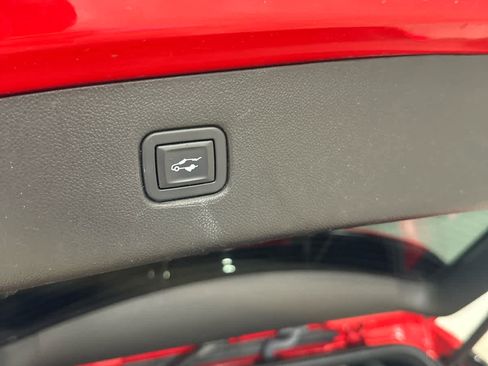 Used 2022 Chevrolet Blazer RS FWD image 15
