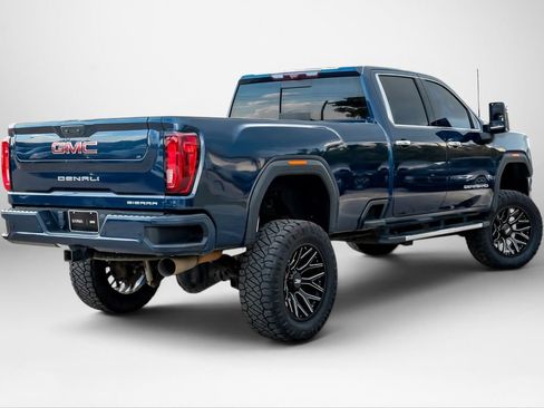 Used 2021 GMC Sierra 3500 Denali w/ Technology Package AWD/4WD image 6