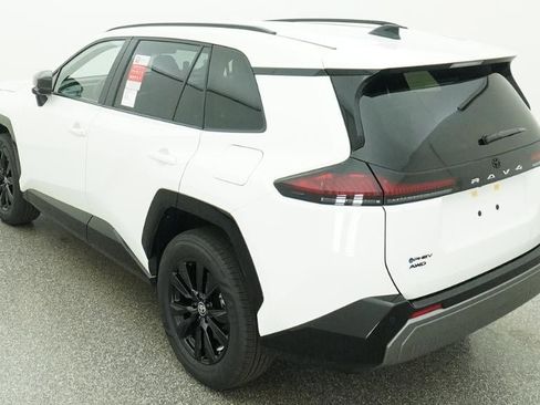 New 2026 Toyota RAV4 SE image 5