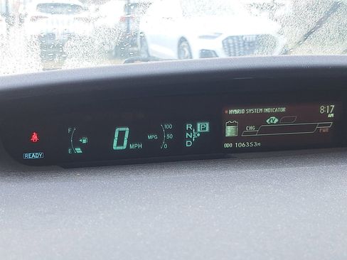 Used 2013 Toyota Prius Two image 9