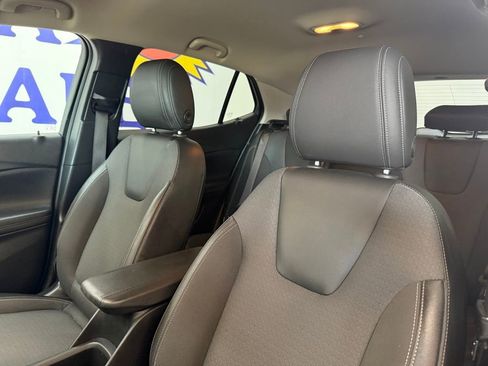 Used 2023 Buick Encore GX Select w/ Sport Touring Package image 8