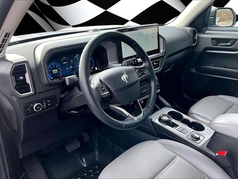 Used 2025 Ford Bronco Sport Badlands w/ Badlands Tech Package image 13