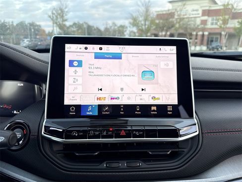 New 2026 Jeep Compass Trailhawk w/ Sun, Sound & Navigation Group image 24