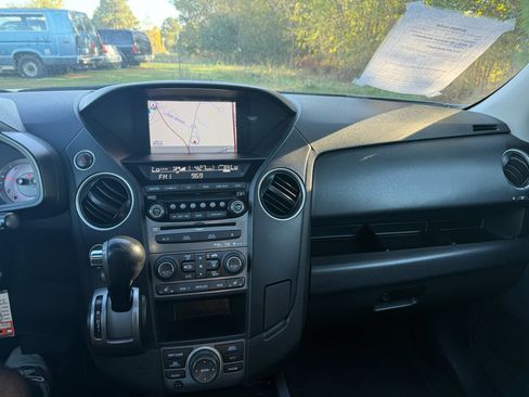 Used 2014 Honda Pilot Touring image 28