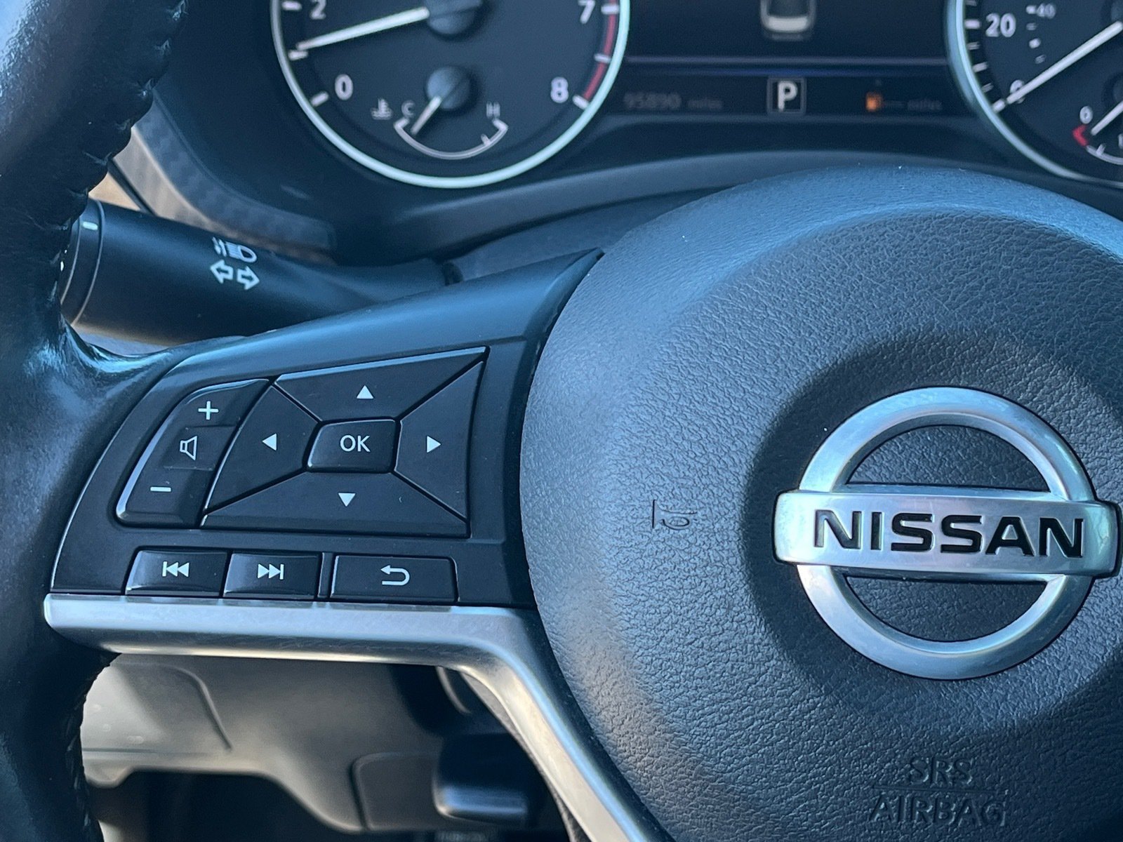 Used 2021 Nissan Sentra SV FWD image 19