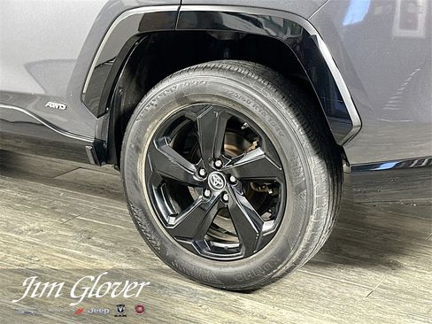 Used 2019 Toyota RAV4 XSE image 12