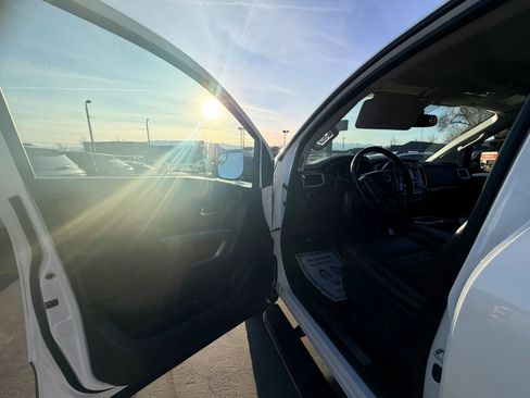 Used 2018 Nissan Titan Platinum Reserve image 10