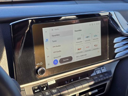 Certified 2025 Toyota Camry SE image 32