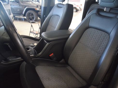 Used 2018 Chevrolet Colorado Z71 AWD/4WD image 59