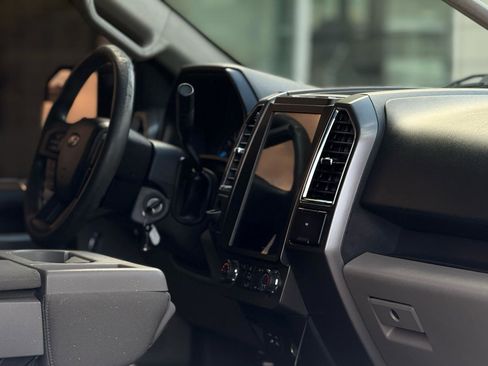 Used 2015 Ford F150 XLT image 13