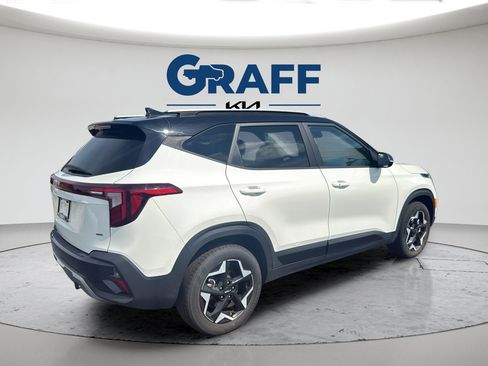 Used 2025 Kia Seltos S AWD/4WD image 15