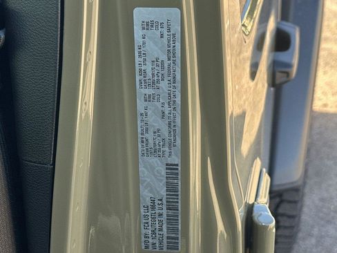 New 2026 Jeep Gladiator Mojave image 21