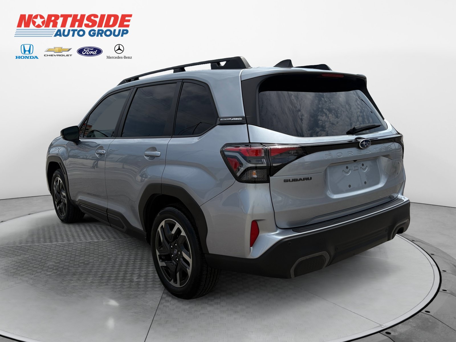 Used 2025 Subaru Forester Limited w/ Popular Package #2 AWD/4WD image 5