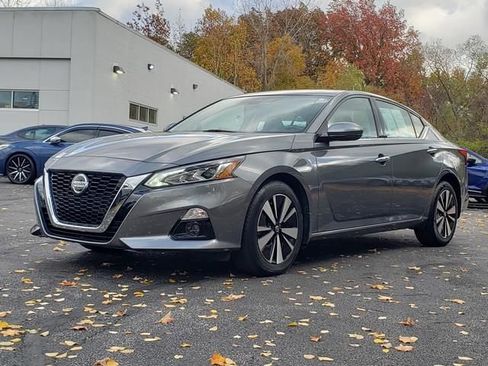 Used 2020 Nissan Altima 2.5 SV image 7