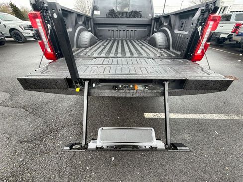 New 2026 Ford F250 Lariat w/ Black Appearance Package AWD/4WD image 35