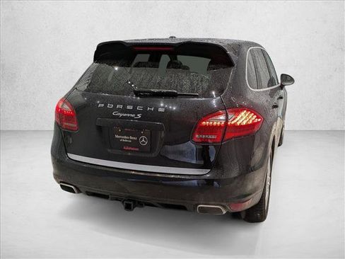 Used 2014 Porsche Cayenne S image 5