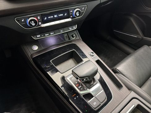 Used 2022 Audi Q5 2.0T Premium Plus AWD/4WD image 18
