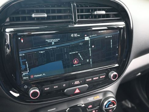 Used 2022 Kia Soul EX image 23