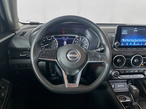 Used 2024 Nissan Sentra SV FWD image 18