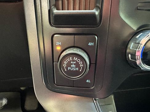 Used 2025 Ford F150 XLT w/ Equipment Group 301A Standard AWD/4WD image 37