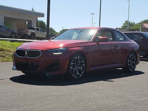 Used 2025 BMW 230i xDrive Coupe w/ M Sport Package AWD/4WD image 2